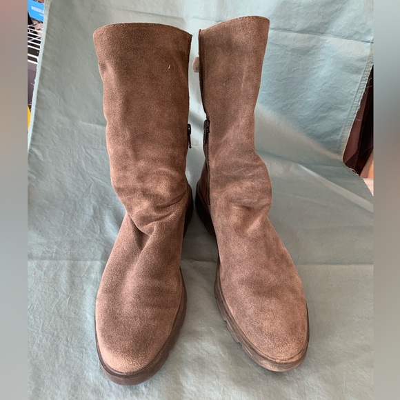 The Flexx brown/taupe suede scrunch bootie - Picture 2 of 9